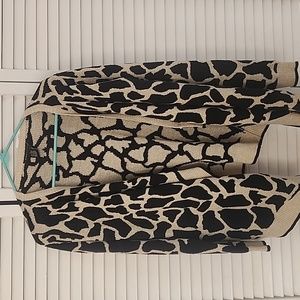 SOLD BCBCBG MAXAZRIA Open Sweater